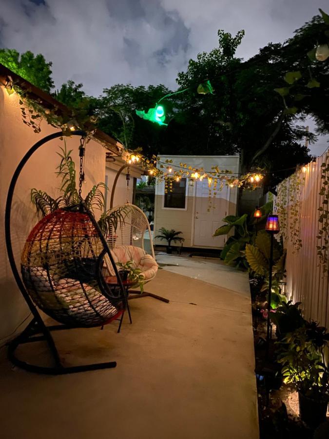 Tiny Place W Private Hot Jacuzzi 7 Min To Miami International Airport Экстерьер фото