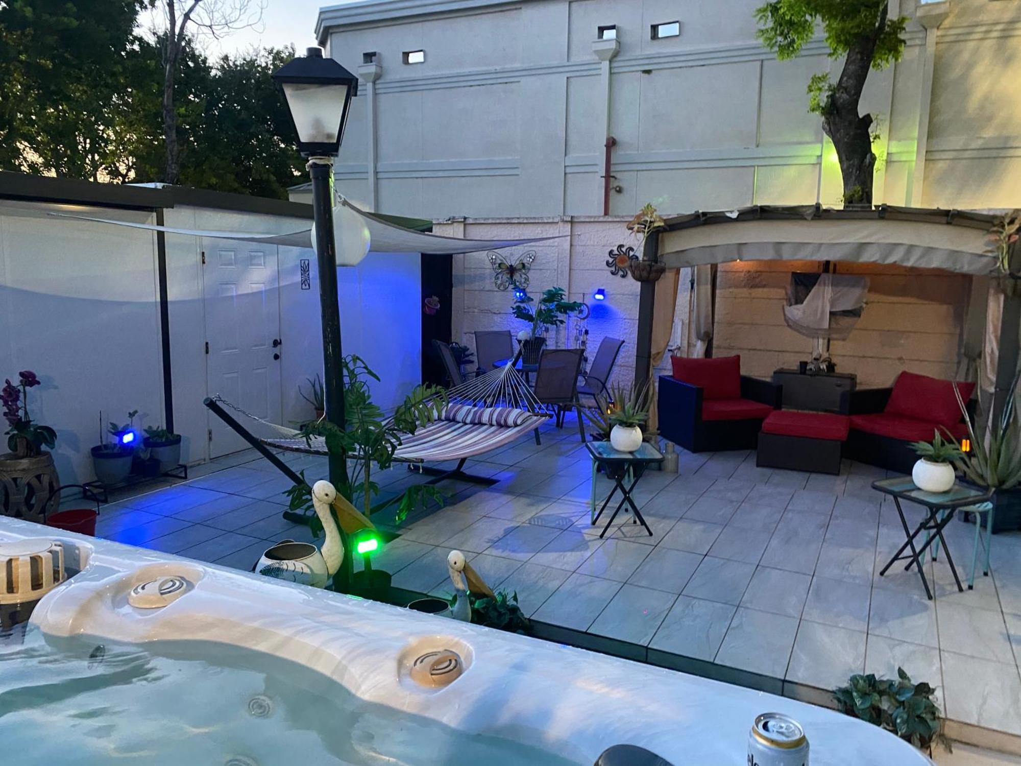 Tiny Place W Private Hot Jacuzzi 7 Min To Miami International Airport Экстерьер фото