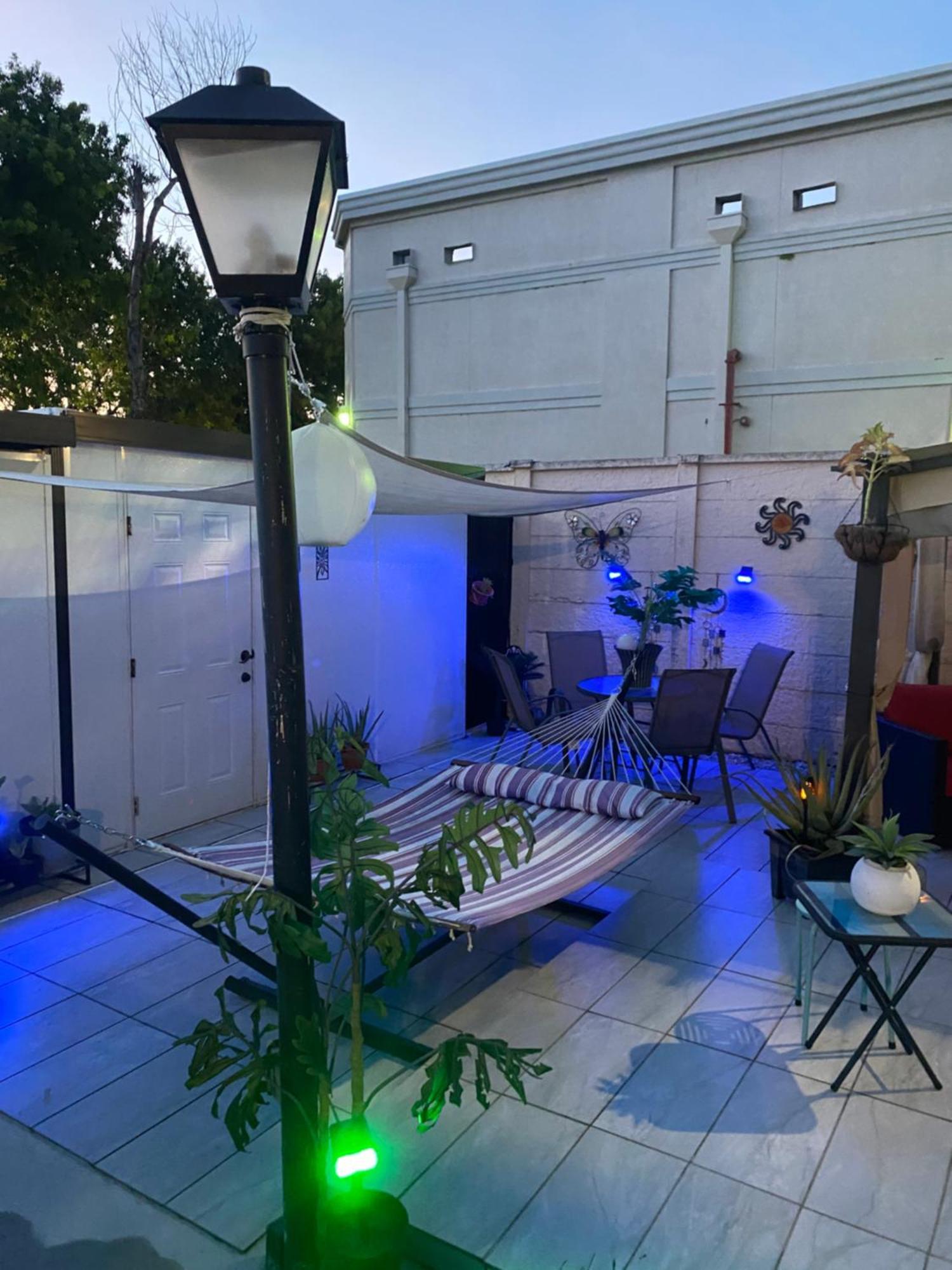 Tiny Place W Private Hot Jacuzzi 7 Min To Miami International Airport Экстерьер фото