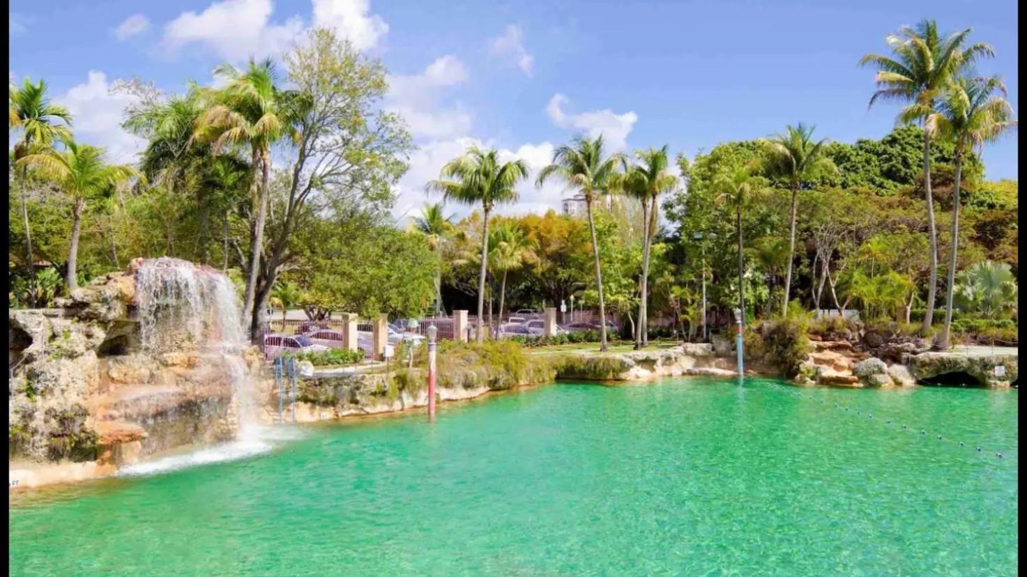 Tiny Place W Private Hot Jacuzzi 7 Min To Miami International Airport Экстерьер фото